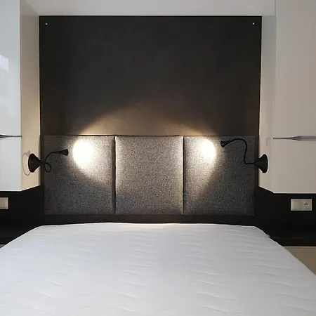 5 Zmyslow Akademia Wypoczynku Bed & Breakfast 4*