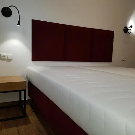 Bed & Breakfast 5 Zmyslow Akademia Wypoczynku 4*