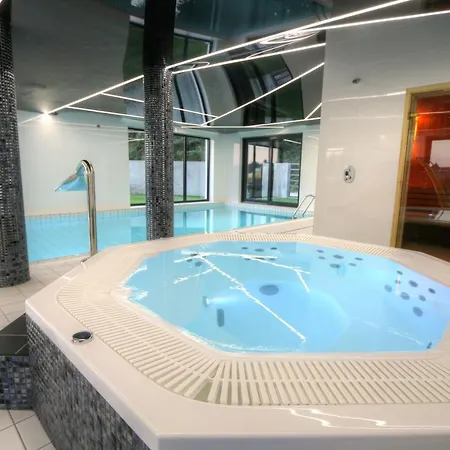 Bed & Breakfast 5 Zmyslow Akademia Wypoczynku 4*