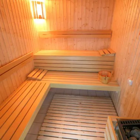 Bed & Breakfast 5 Zmyslow Akademia Wypoczynku 4*