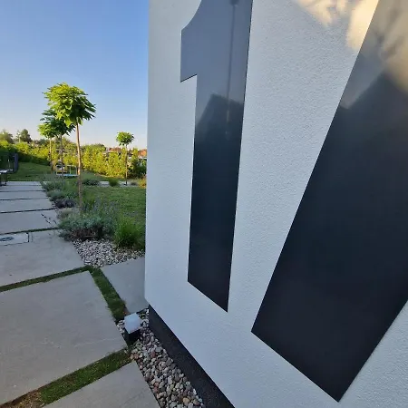 Bed & Breakfast 5 Zmyslow Akademia Wypoczynku 4*