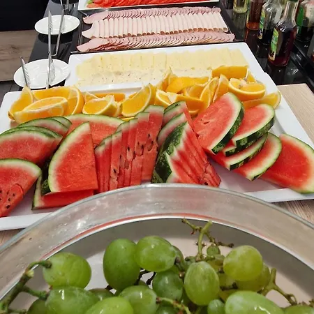 5 Zmyslow Akademia Wypoczynku Bed & Breakfast 4*